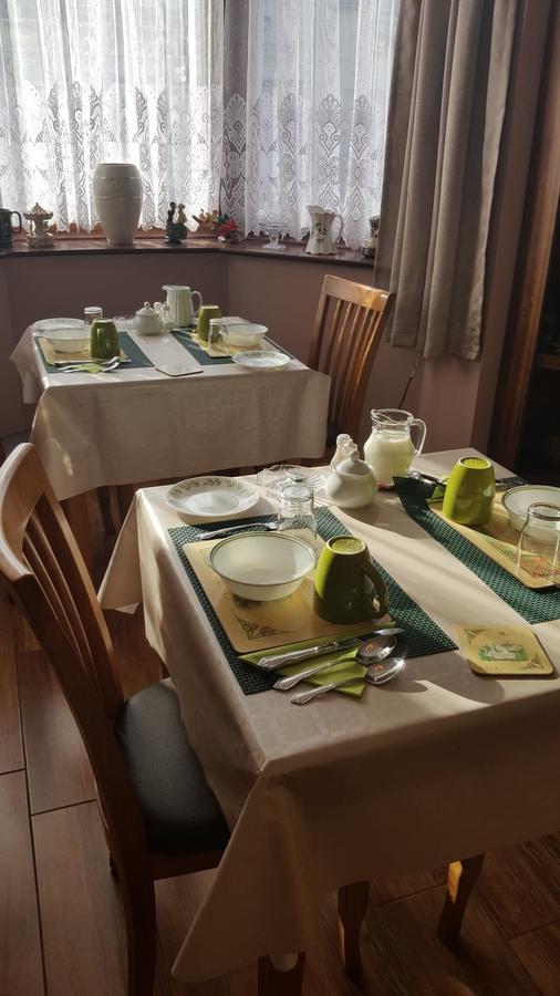 Greenview House Bed & Breakfast ทราลี ภายนอก รูปภาพ